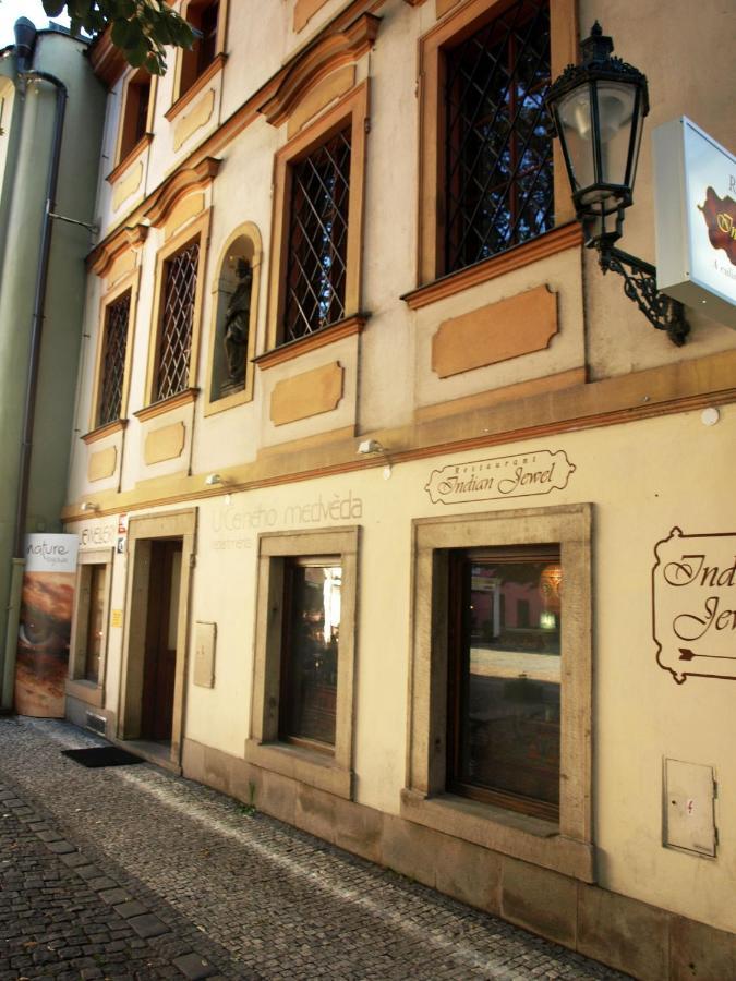 U Cerneho Medveda- At The Black Bear Lägenhet Prag Exteriör bild